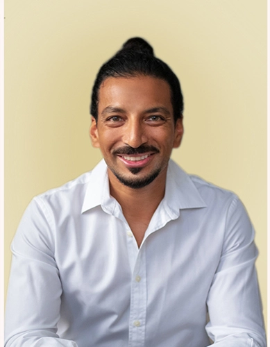 Cosmetic-Dentist-DSK0065-768x988-copy